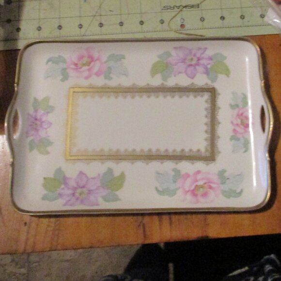 Vintage Porcelain Vanity Tray, Hand painted gold filligree work. - Picture 2 of 7